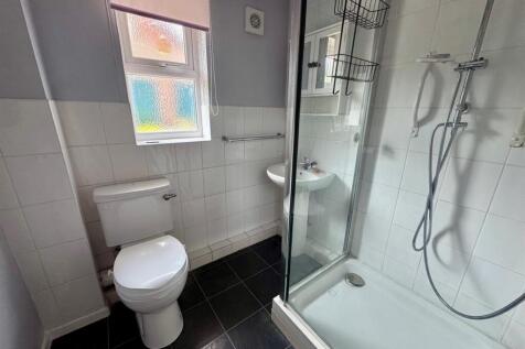 Shower room.jpg