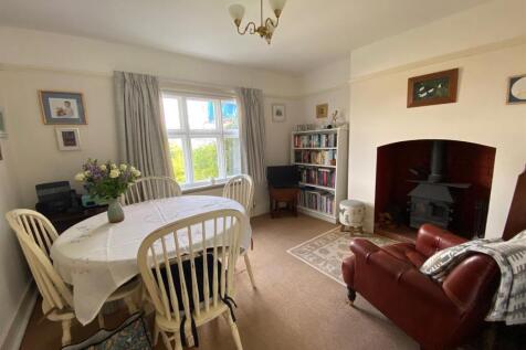Dining Room.jpg