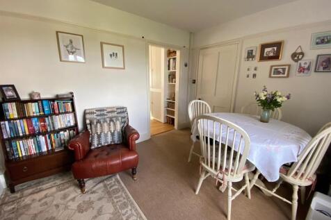 Dining Room.jpg