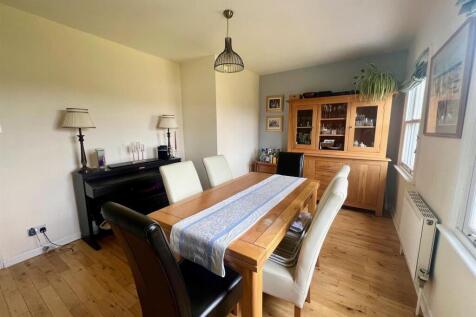 Dining Room 2.jpg