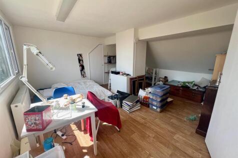 Bedroom One new.jpg