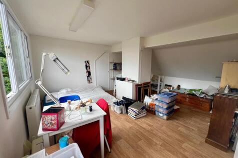 New Bedroom One.jpg