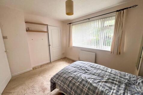 Bedroom One.jpg