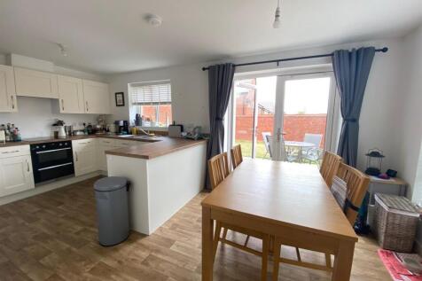 Kitchen Dining Room.jpg