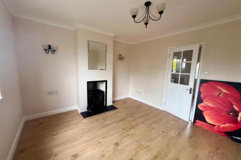 Living Room.jpg