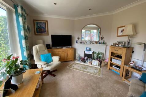 Living Room.jpg