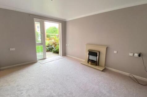Living Room.jpg
