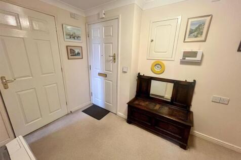 Entrance hall .jpg