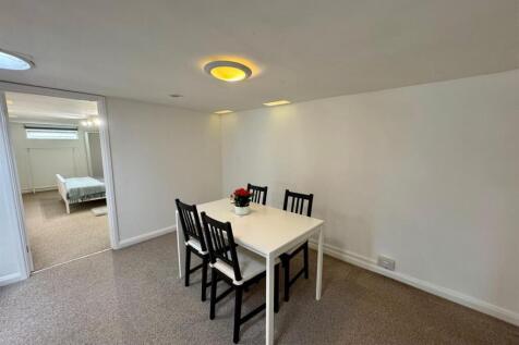 34 dining room.jpg
