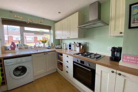 Re-Fitted Kitchen.jpg