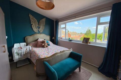 Bedroom One.jpg