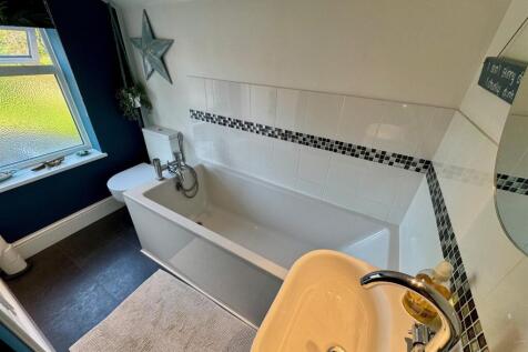 Knight  bath 1.jpg
