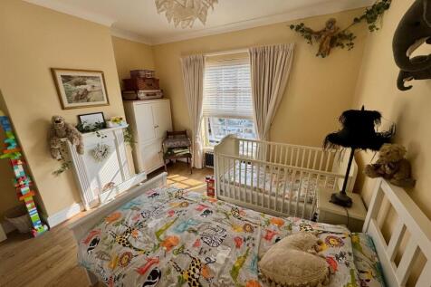 Knight Bed  2 1.jpg