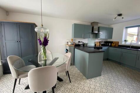 Kitchen Dining Room.jpg