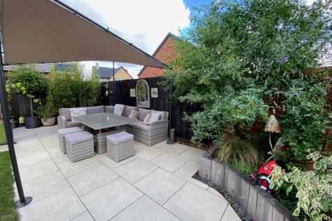 Seating Area.jpg