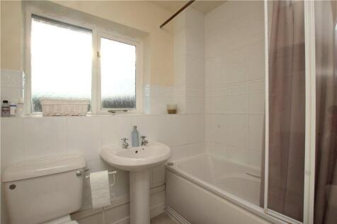 31 Peak View Bathroom.jpg
