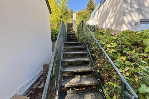 oriel steps.jpg