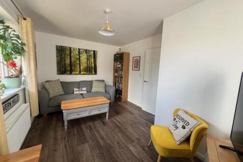 Living Room .jpg