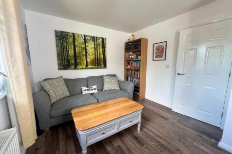 Living Room .jpg