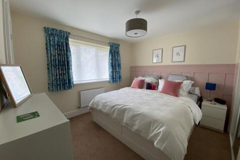 Bedroom One.jpg
