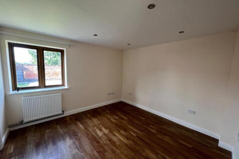 hop yard bedroom 4.jpg