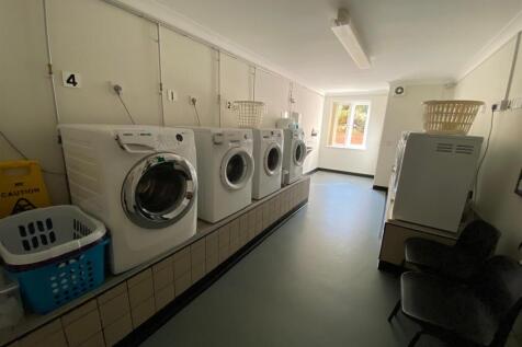 Laundry Facility.jpg