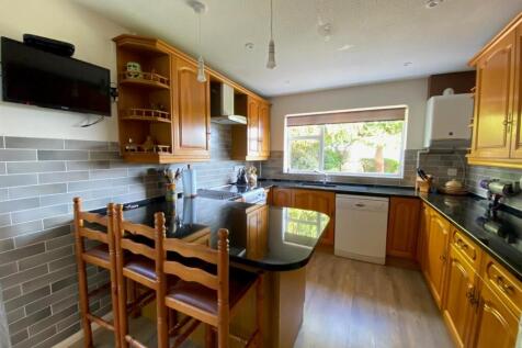 Kitchen Breakfast Room.jpg