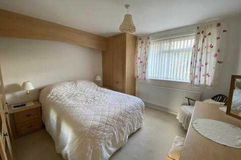 Bedroom One.jpg