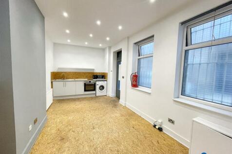 35 Fortescue Avenue - GF Unit (3).jpg