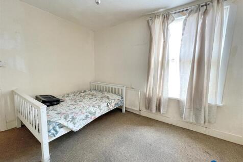 80BarkingRd_EastHam_(211).jpg