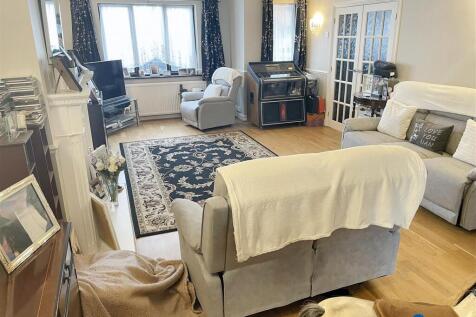 53_CrownRoad_Ilford_IG61NN (14).jpg