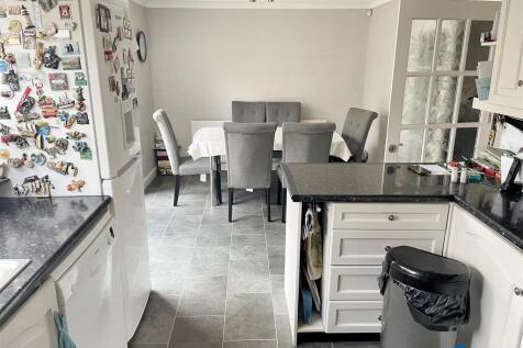 53_CrownRoad_Ilford_IG61NN (71).jpg