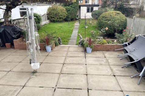 53_CrownRoad_Ilford_IG61NN (80).jpg