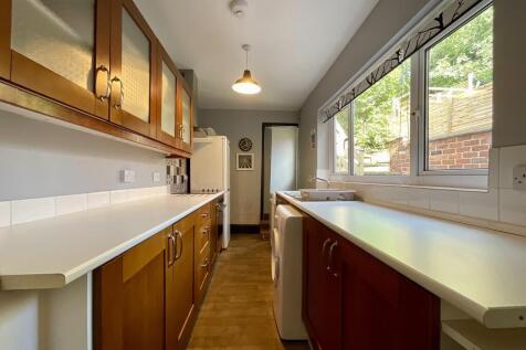 IMG_34261_10_larg...