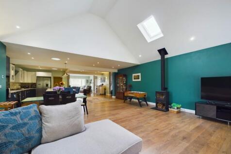 Open Plan Kitchen/Dining/Day Room