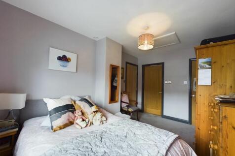 Bedroom Five- Annex