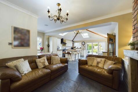 Kitchen/Dining/Living Area