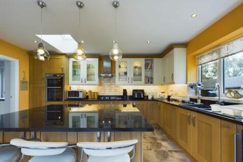 Kitchen/Breakfast Area