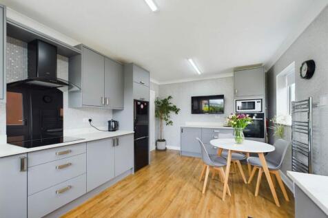 Open Plan Kitchen/Dining Room