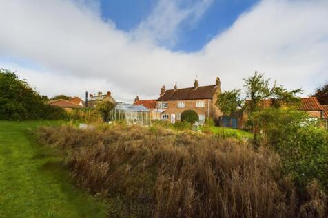 3 Bedroom End-Terrace House - For Sale