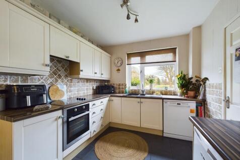 Kitchen/Breakfast Area