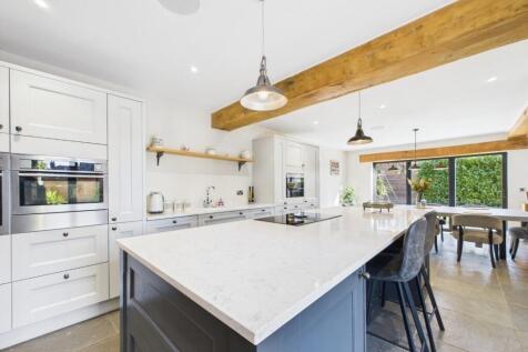 Open Plan Kitchen/Dining Are