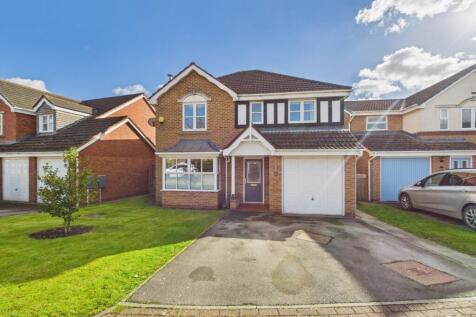 4 Bedroom Detached House - For Sale
