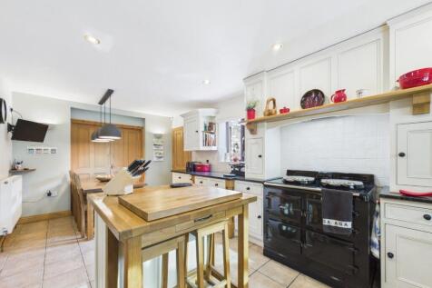 Kitchen/Breakfast Area