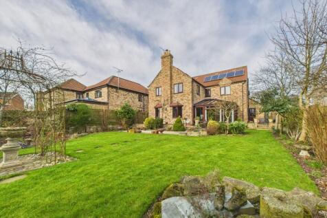 4 Bedroom Detached House - For Sale