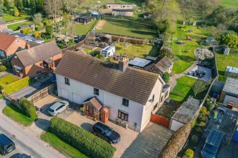 Five Bedroom Detached House- For Sale