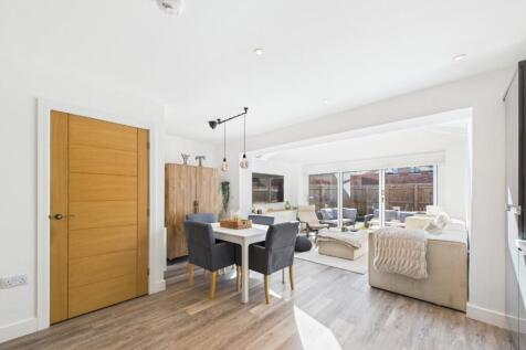 Open Plan Kitchen/Dining Room/Sunroom