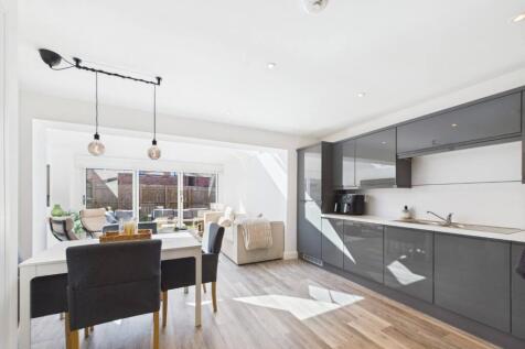 Open Plan Kitchen/Dining Room/Sunroom