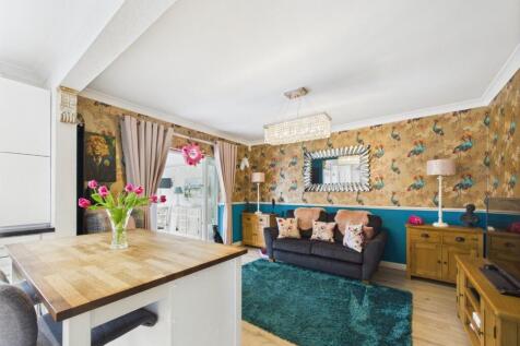 Kitchen/Dining/Lounge