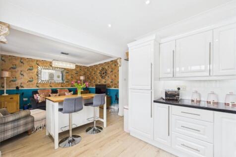 Kitchen/Dining/Lounge